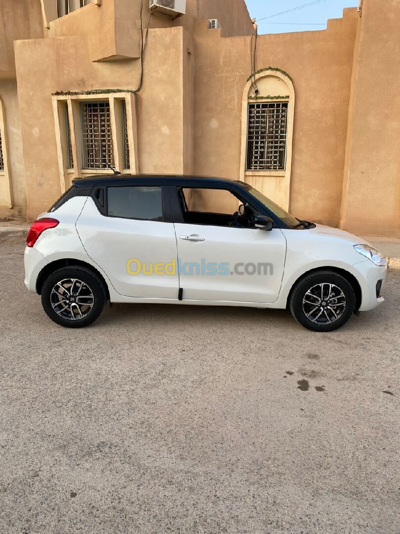 Suzuki Swift 2023 Monti carlo