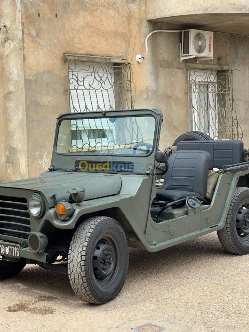 Jeep Willys m151 à 2 1977 