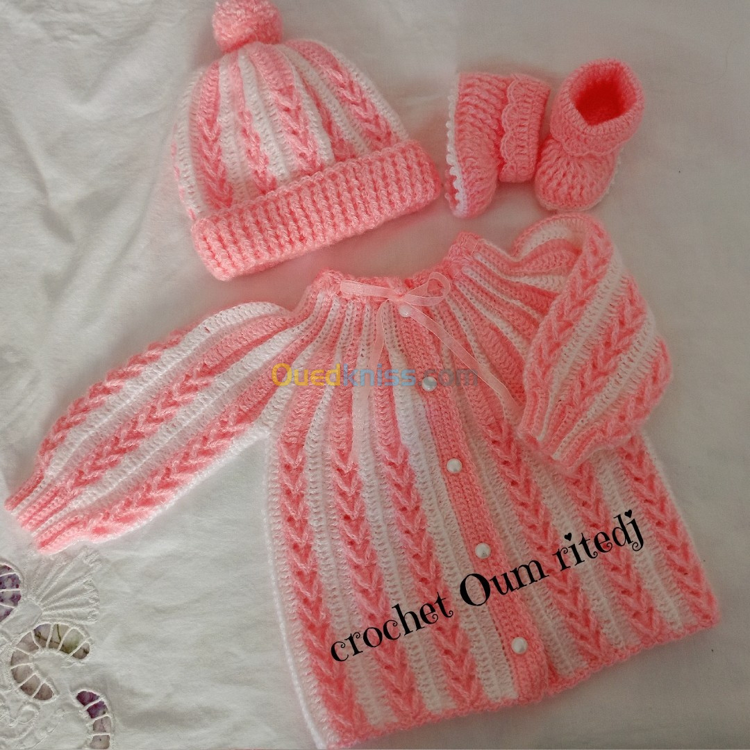 Vêtements pour bébés en crochet 