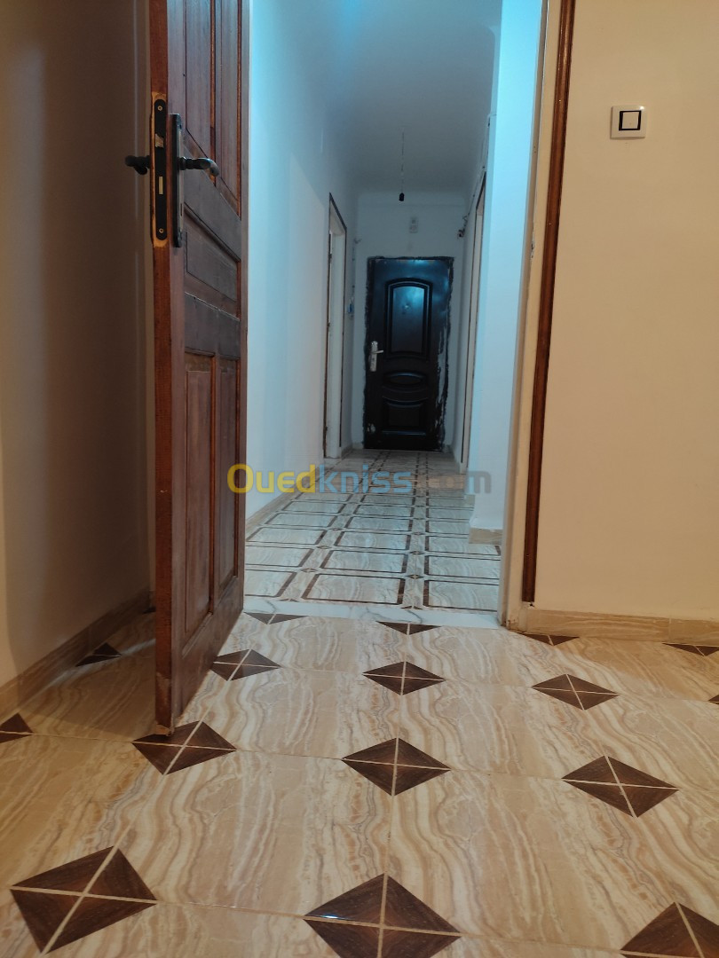 Location Appartement F3 Biskra Biskra