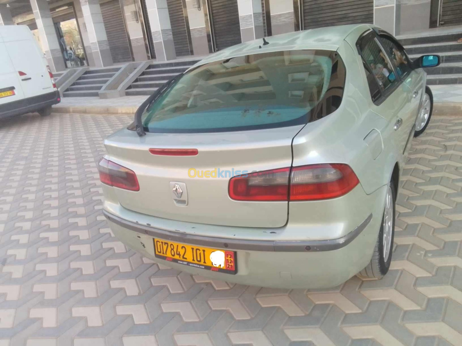 Renault Laguna 2 2001 لاتوت 6 فيتاس