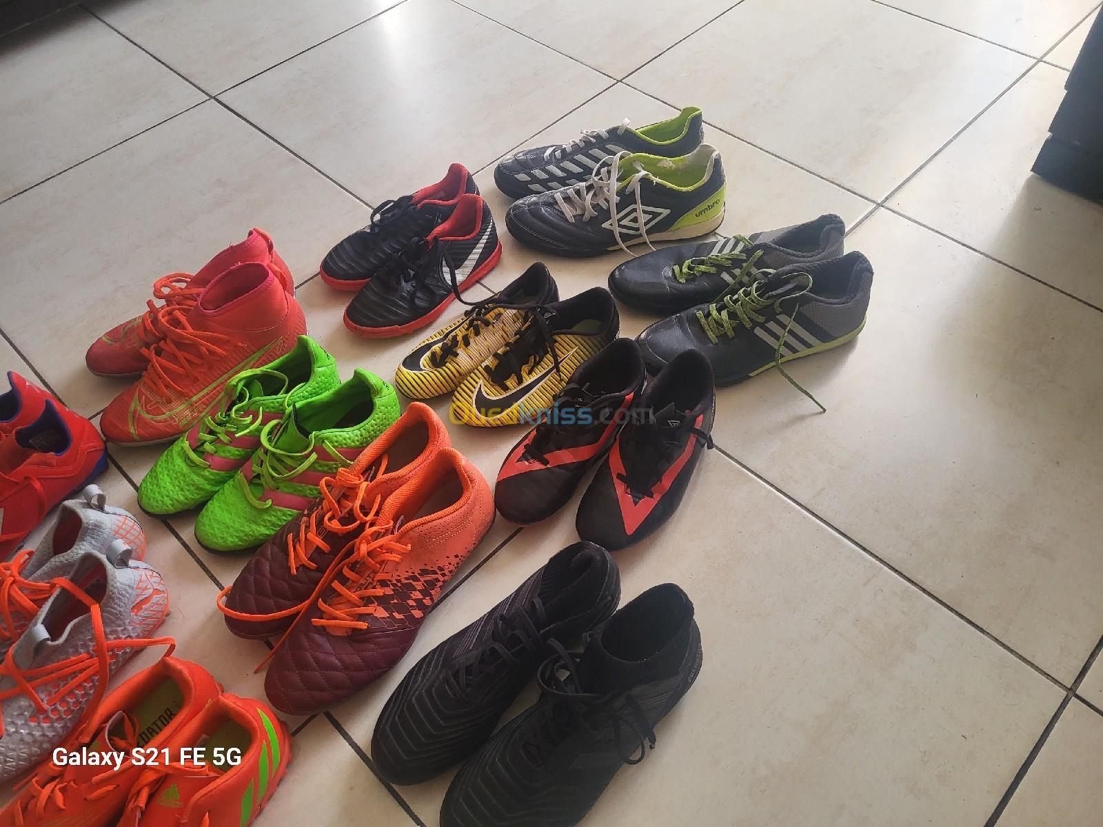 Lot de chaussures de foot 