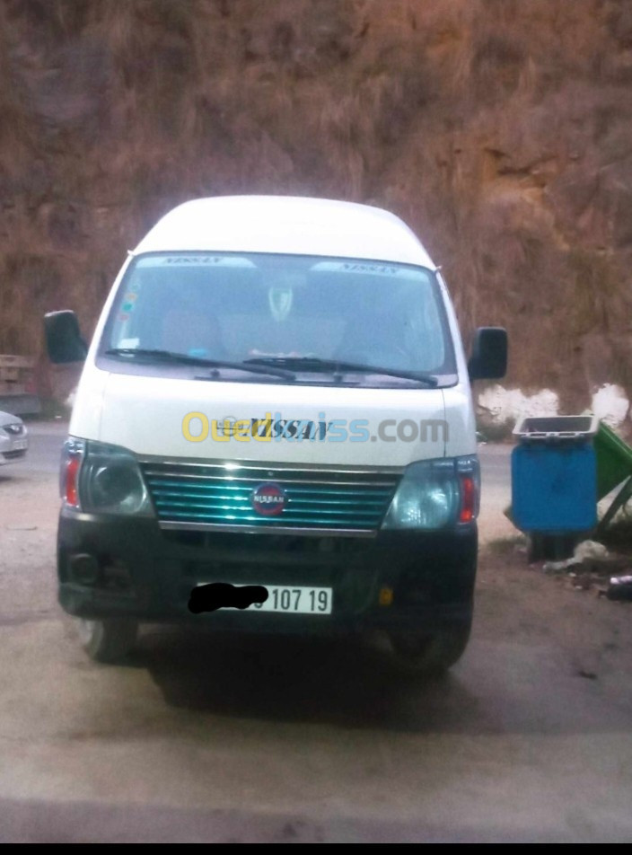 Nissan Urvan U25 2007