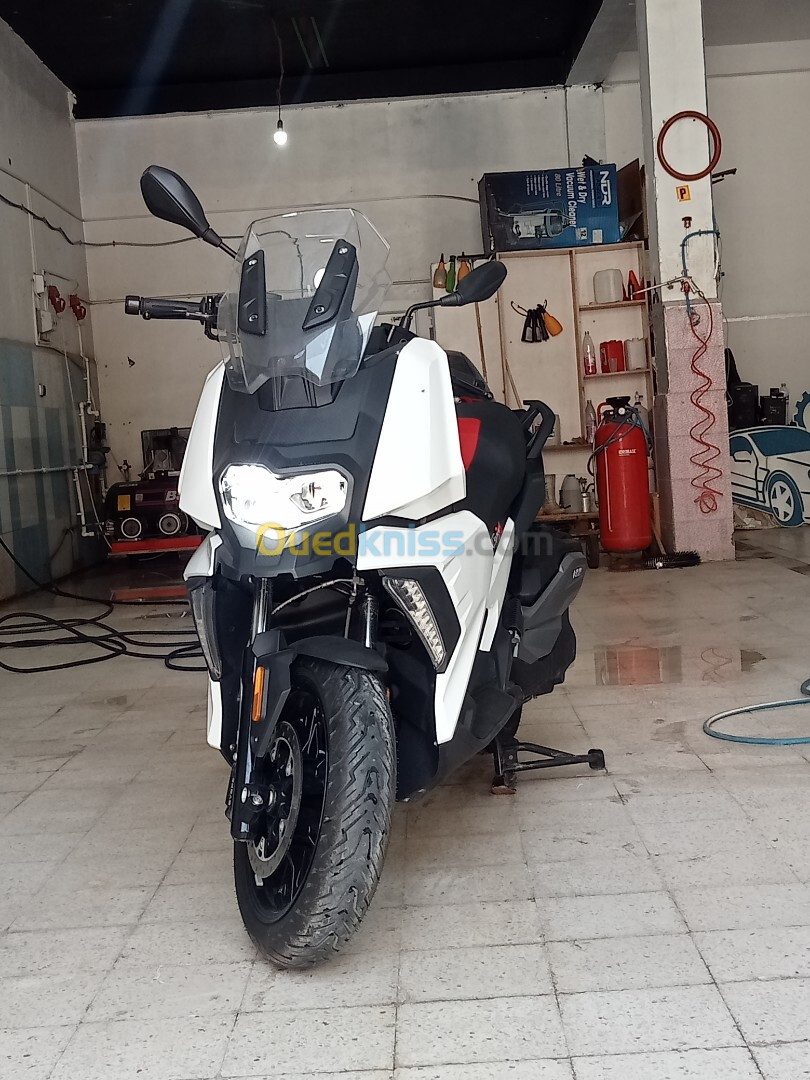 BMW C400x 