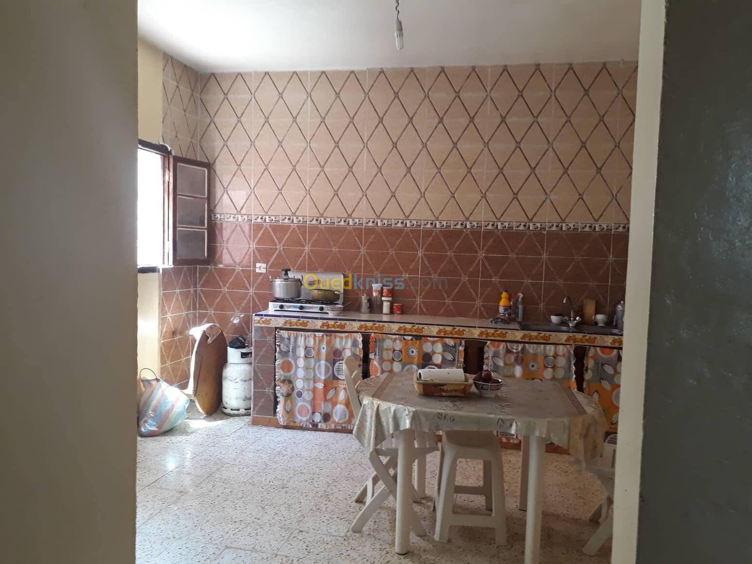 Vente Niveau De Villa F2 Tlemcen Marsa ben mhidi