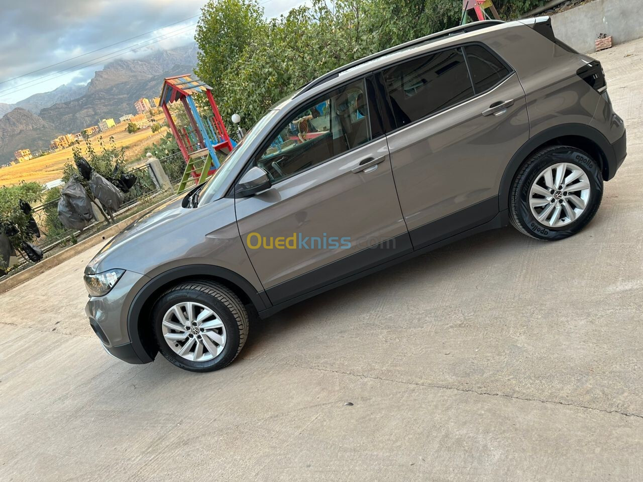 Volkswagen Touran Cross 2021 T-cross