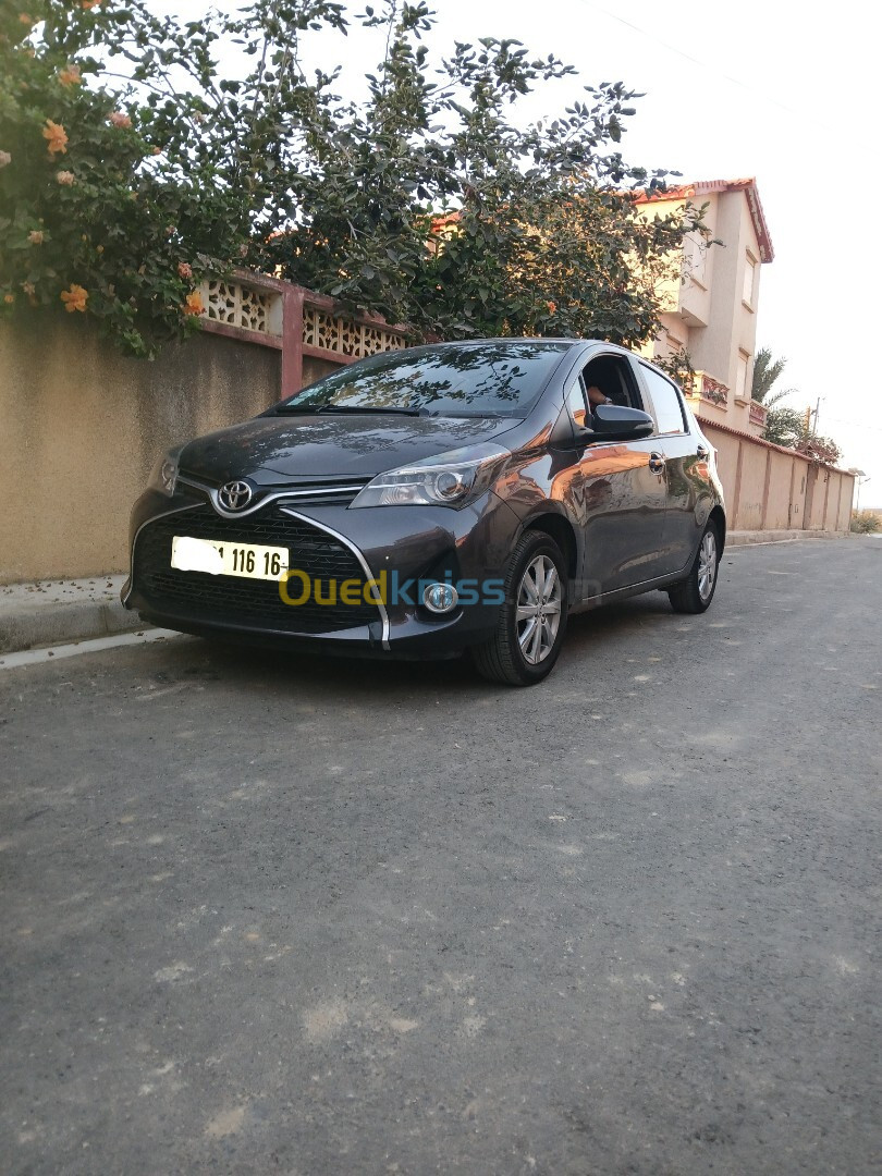 Toyota Yaris 2016 Red Edition