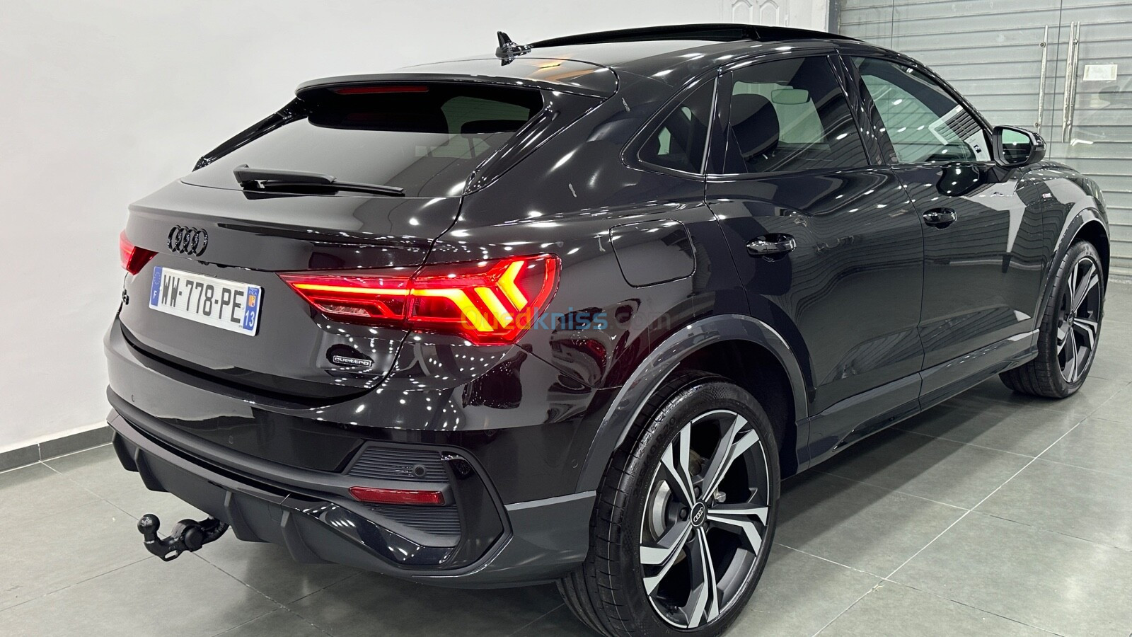 Audi Q3 2024 Sline BLACK