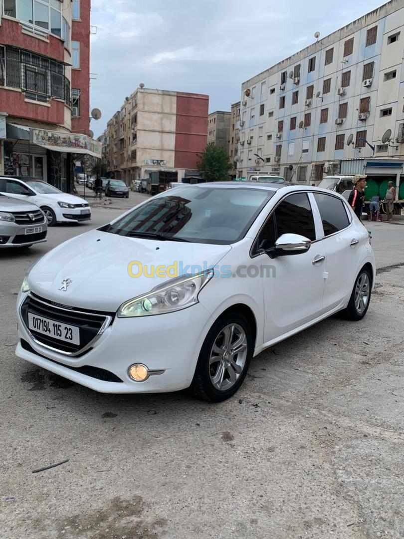 Peugeot 208 2015 Allure