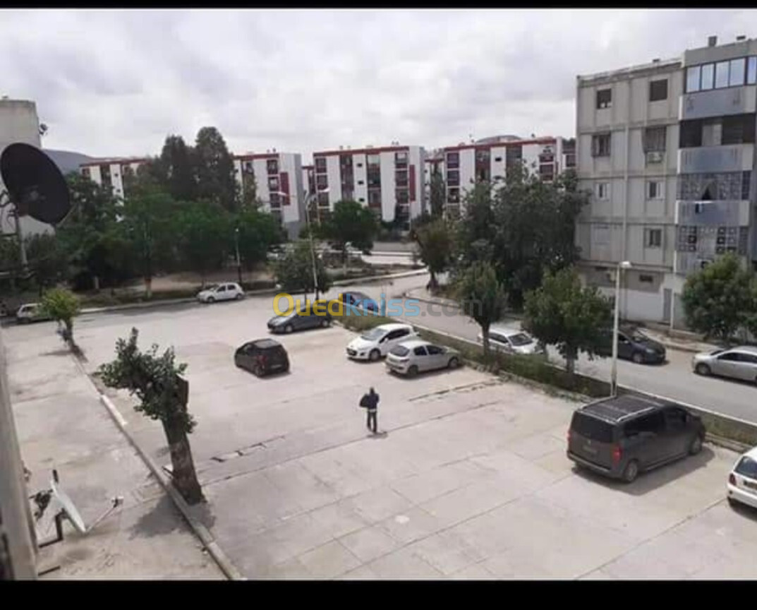 Location Appartement F4 Constantine Ain smara