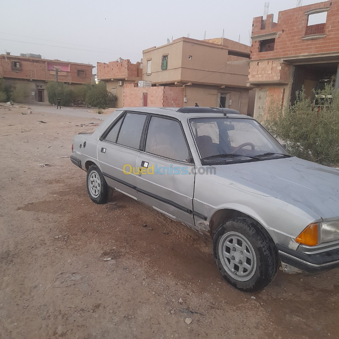 Peugeot 305 1987 