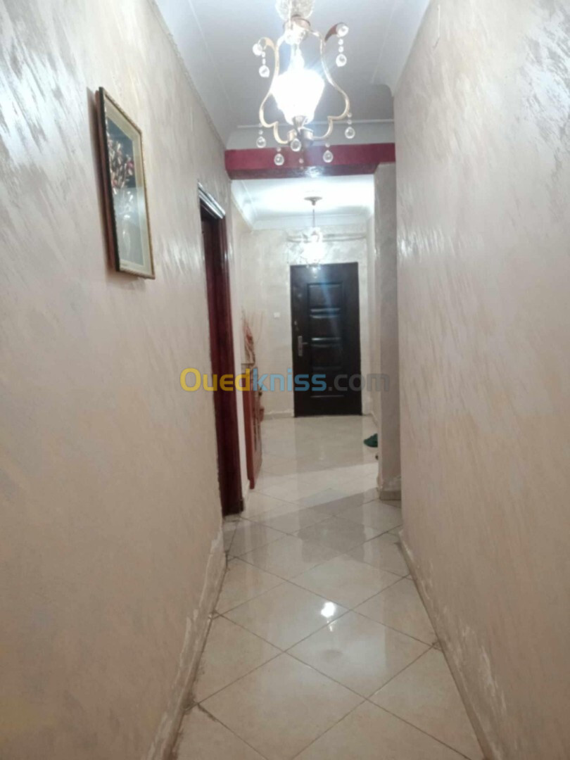 Vente Appartement F4 Alger Bordj el bahri