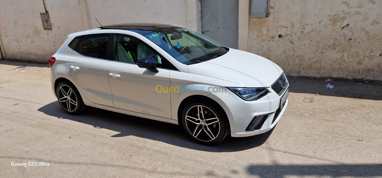 Seat Ibiza 2018 High plus li fiha empreinte f porte