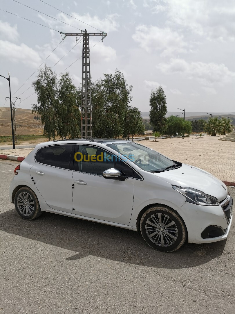 Peugeot 208 2016 Active Facelift