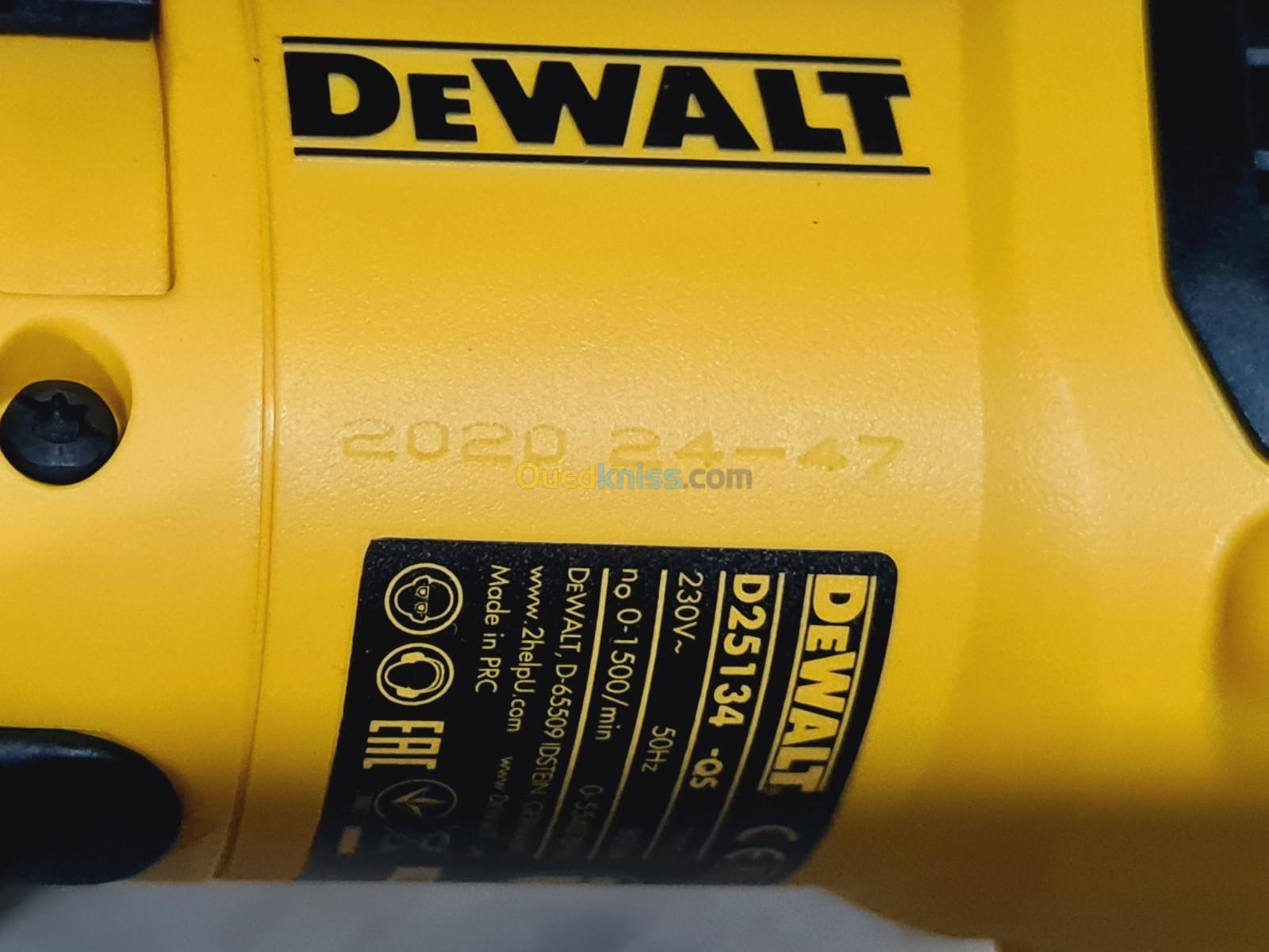 Perforateur électrique 26mm 2.8J 3 Positions Double Mandrin DEWALT D25134 (2020)