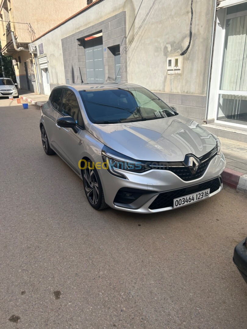 Renault Clio 2023 Rs line