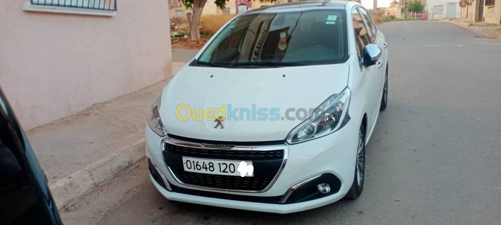 Peugeot 208 2020 Allure