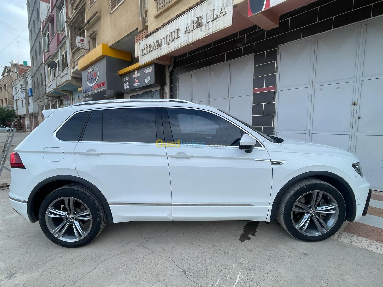 Volkswagen Tiguan 2019 R Line