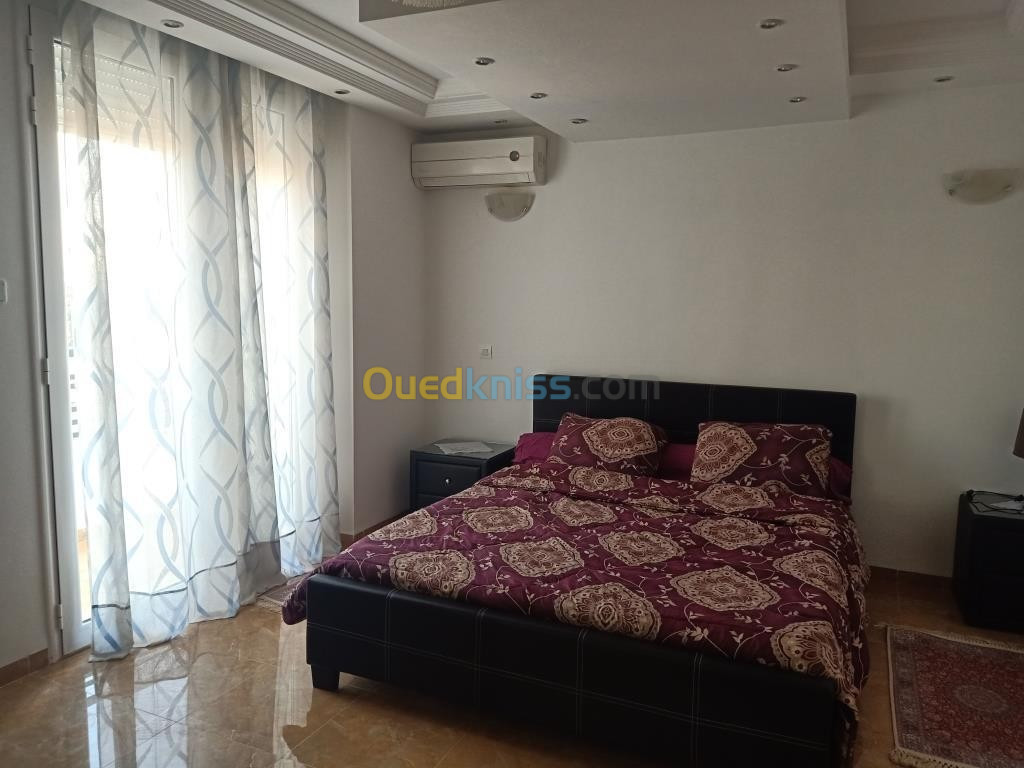 Location Appartement F4 Alger Hydra