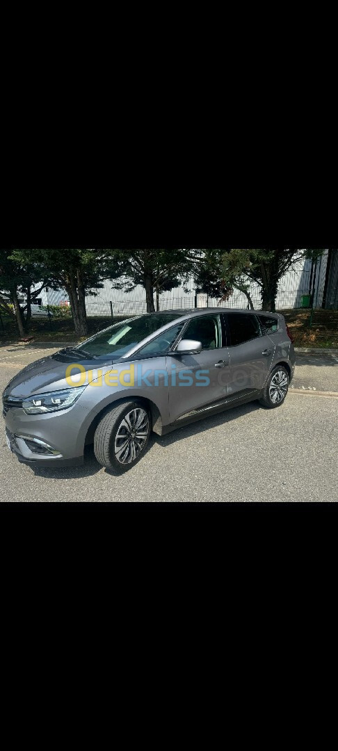 Renault Grand Scenic 2022 Business