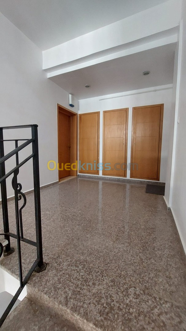 Location Appartement F4 Alger Ouled fayet