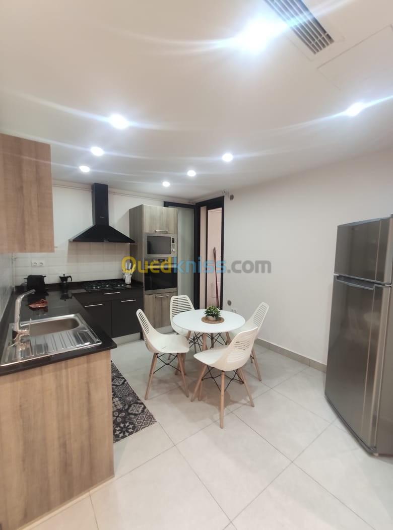 Location Appartement F4 Alger Hydra