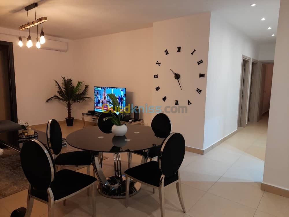 Location Appartement F4 Alger Hydra