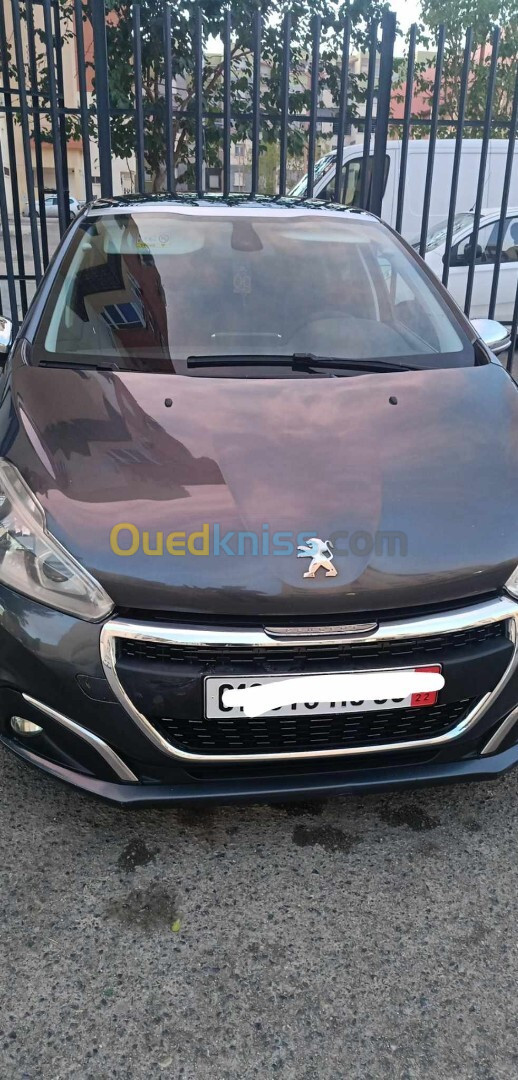 Peugeot 208 2015 Active Facelift