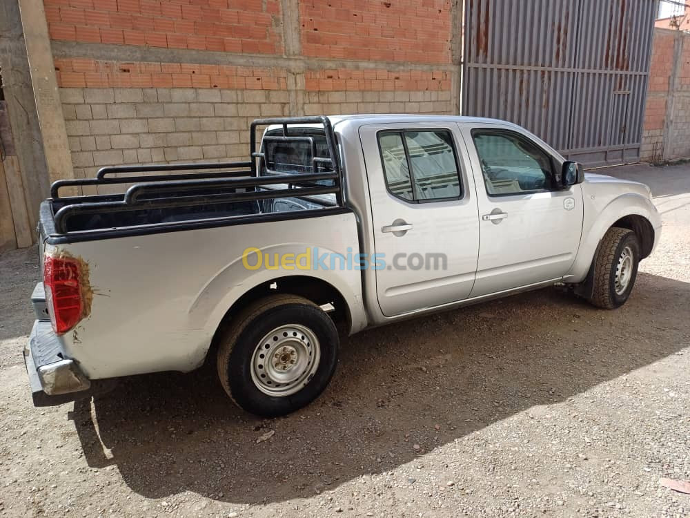 Nissan Navara 2015 Elegance 4x4