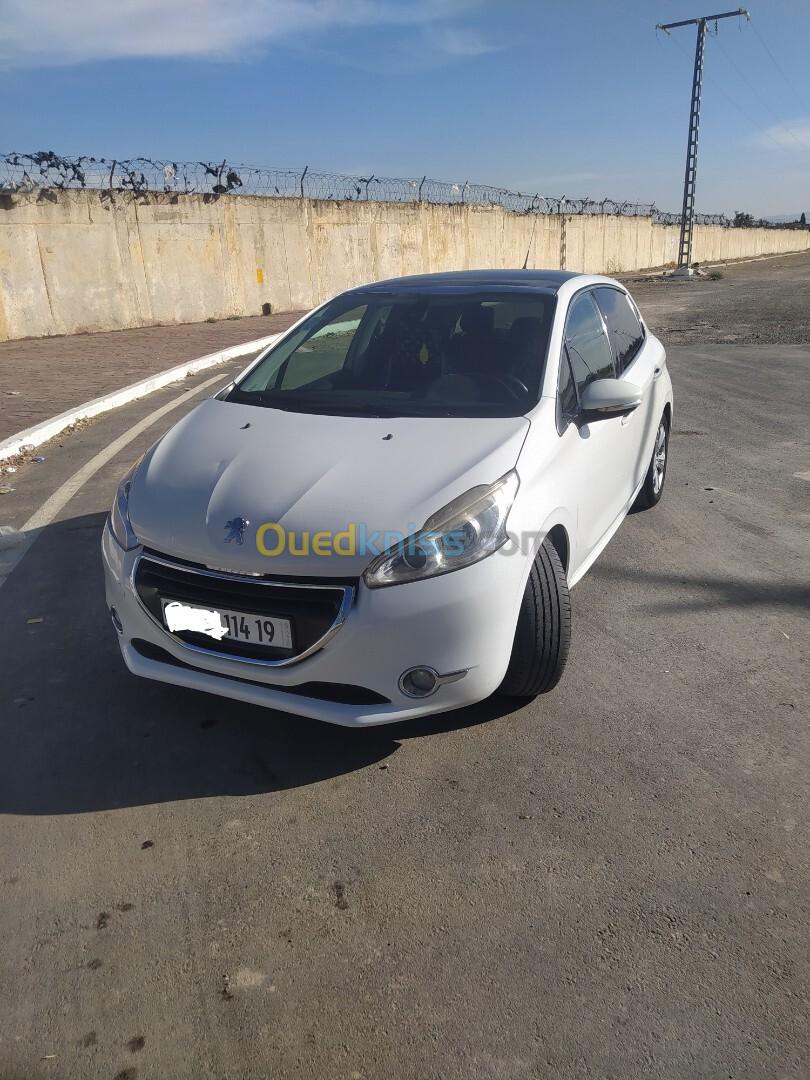 Peugeot 208 2014 Allure