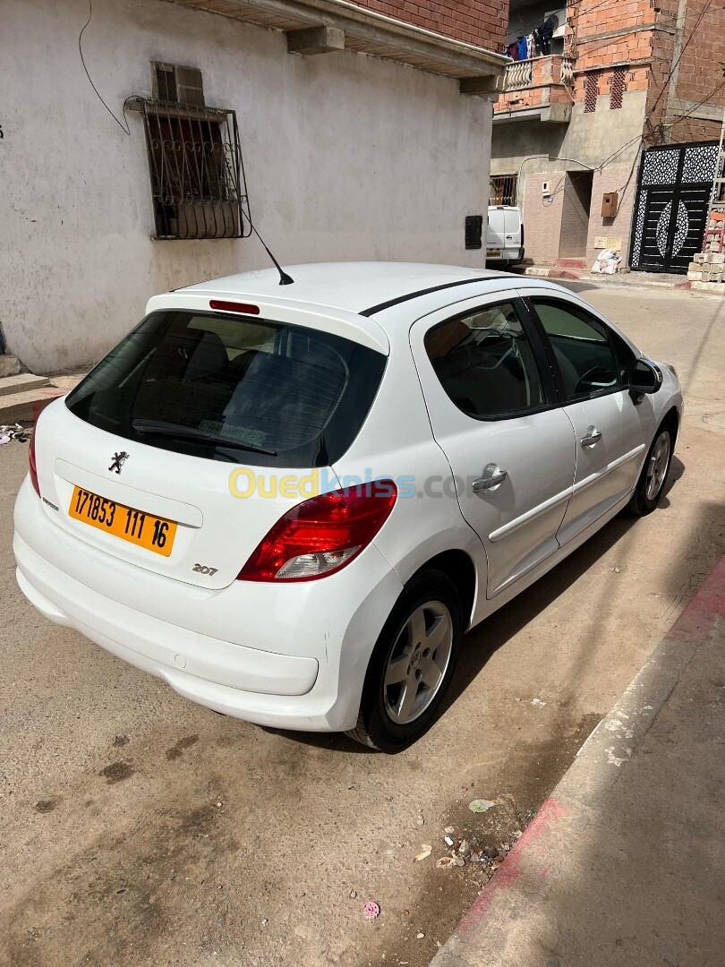 Peugeot 207 2011 207