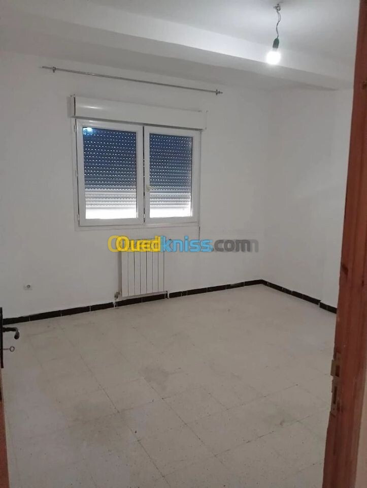 Location Appartement F4 Annaba Annaba