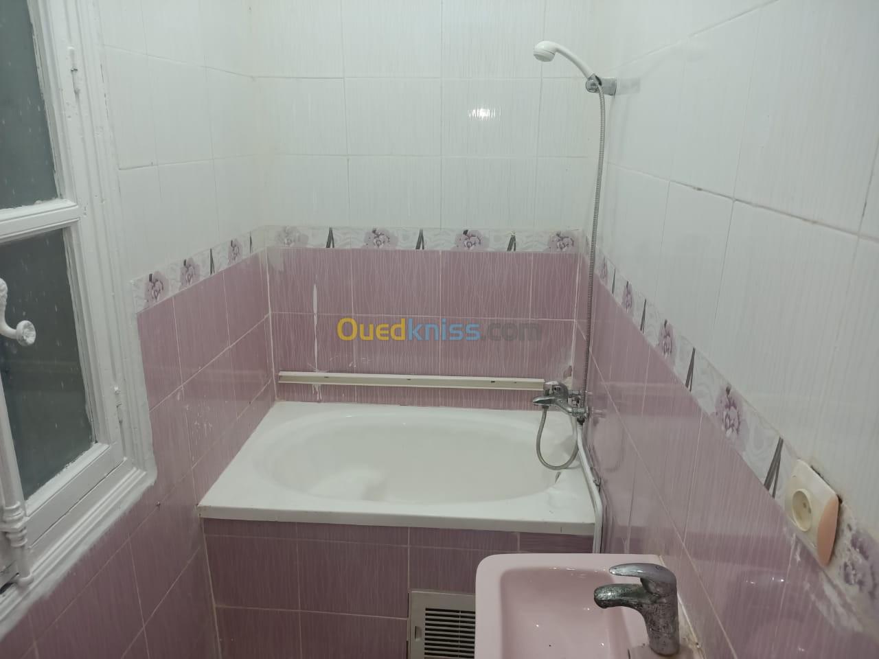 Location Appartement F4 Annaba Annaba