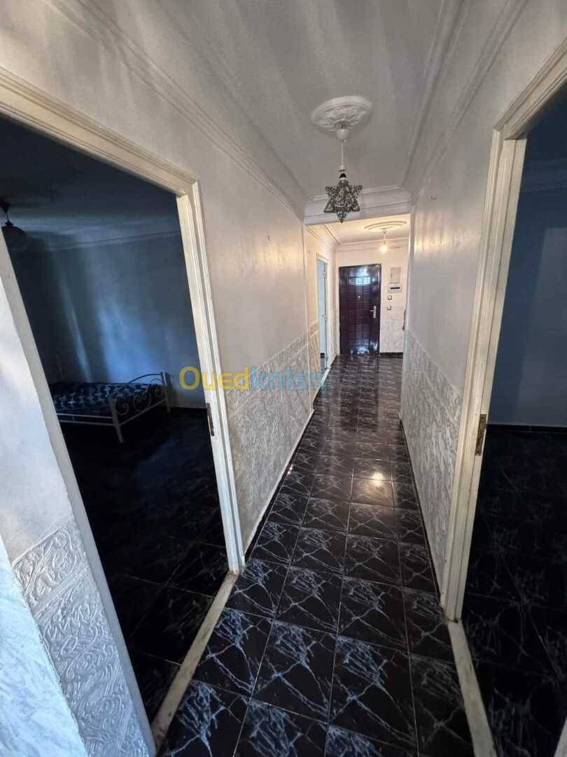 Location Appartement F5 Annaba Annaba