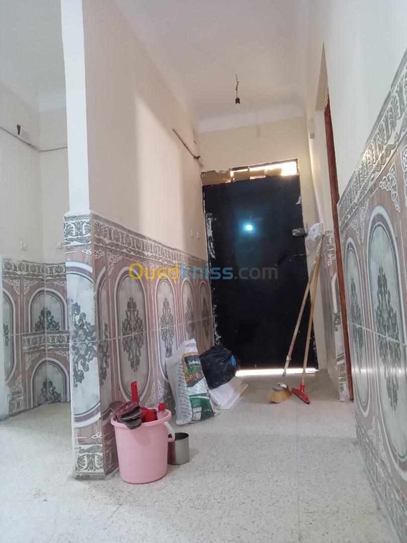 Vente Appartement F03 Ouargla Sidi khouiled