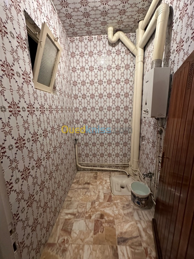 Location Niveau De Villa F5 Alger El mouradia