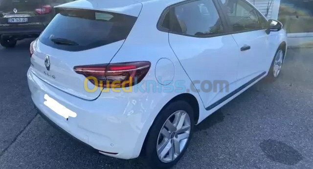 Renault Clio 5 tech busness 2021 Boite 6 avec turbo 90 Chv