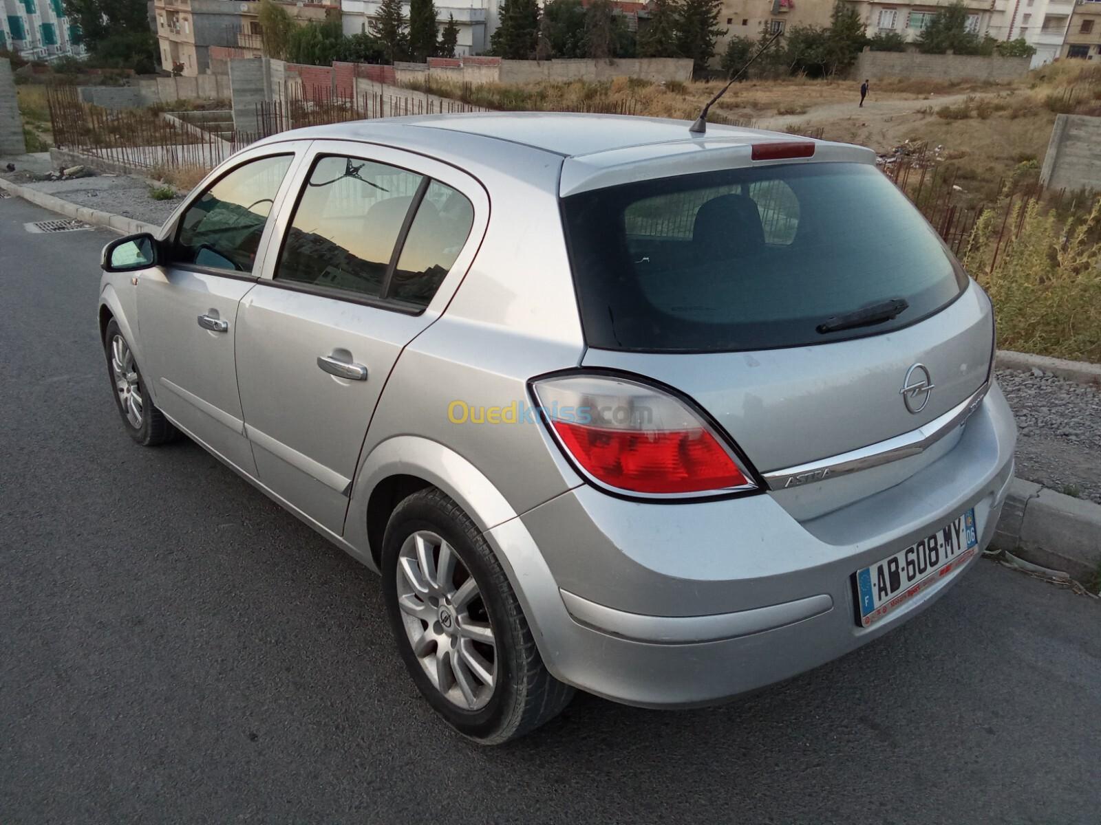 Opel Astra 2006 H