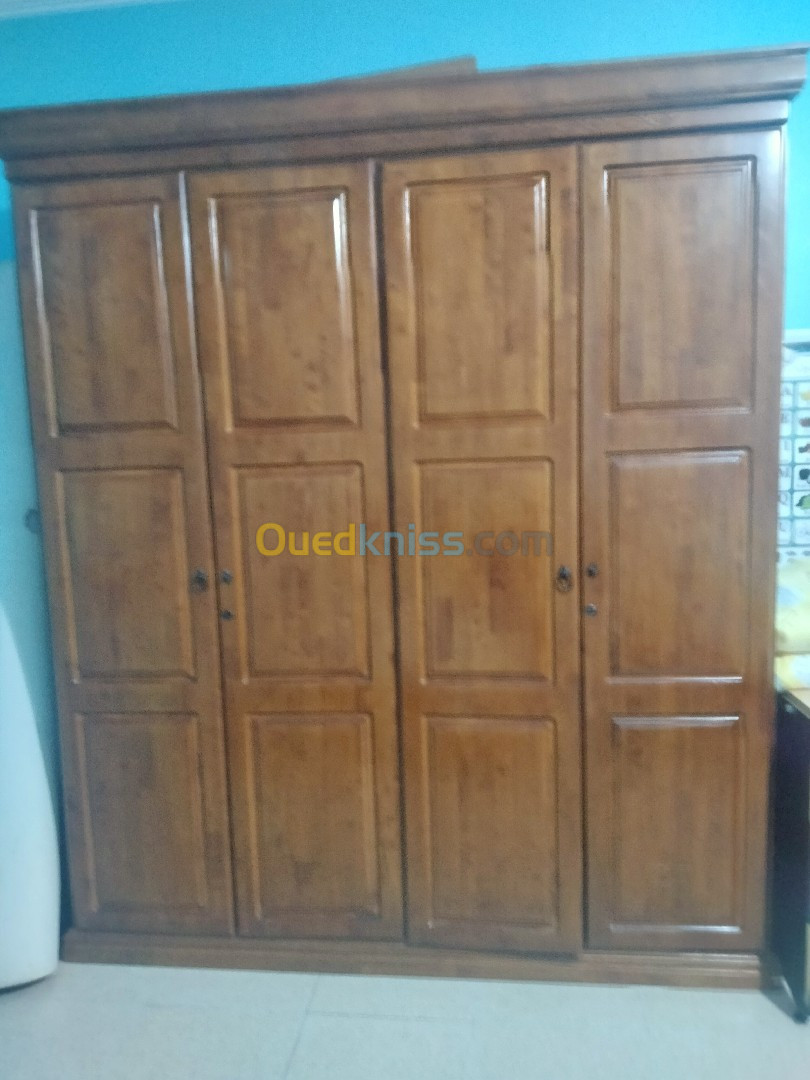 Armoire 4 porte 