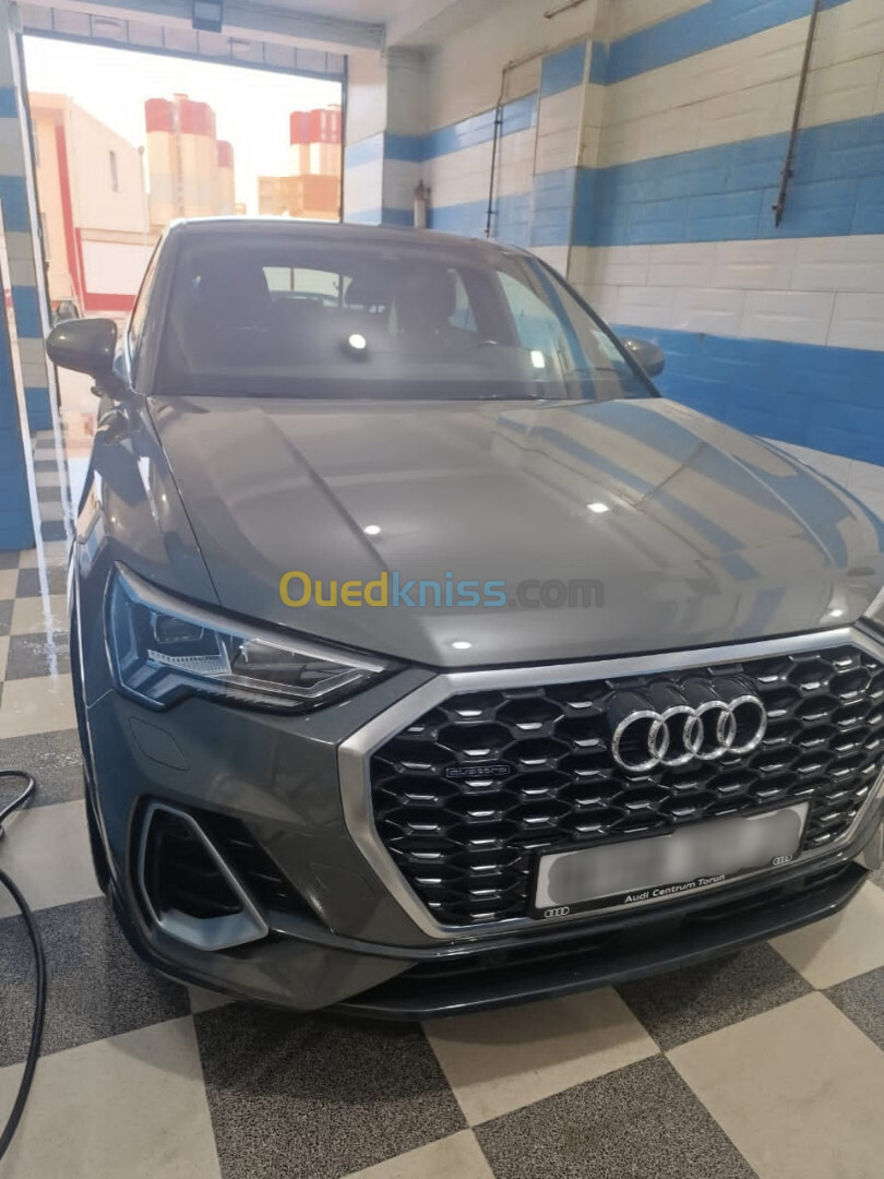 Audi Q3 2021 Q3