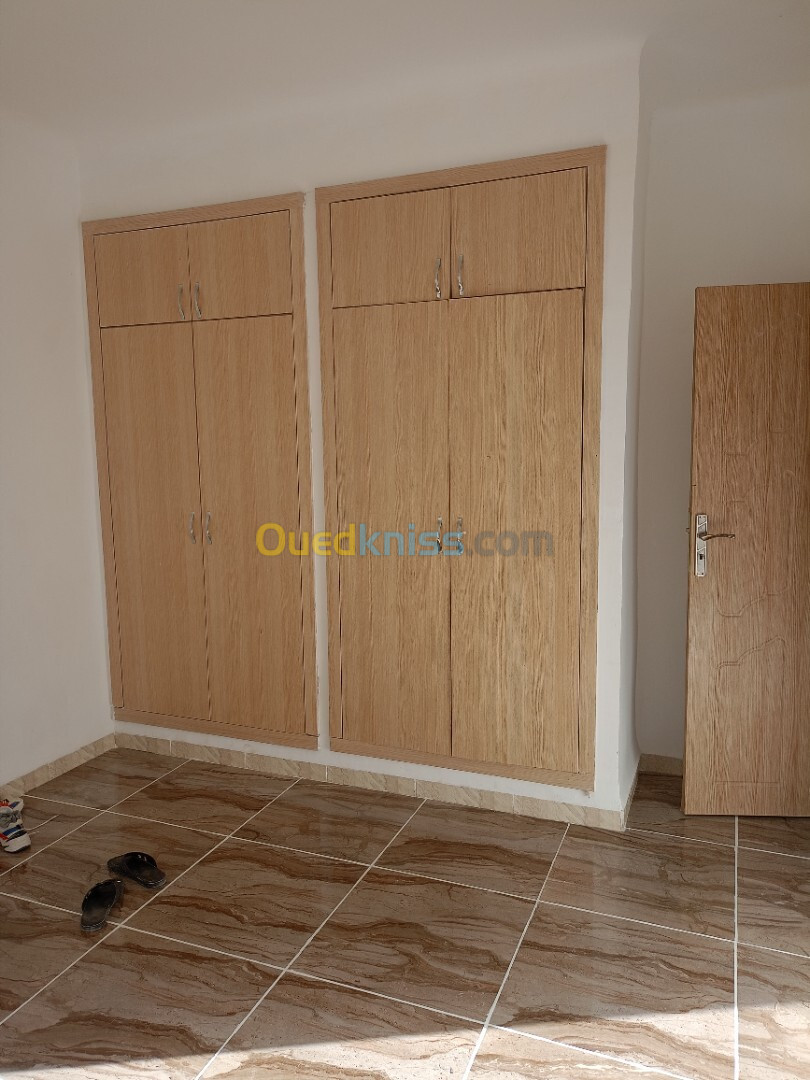 Location Appartement F4 Alger Bordj el bahri