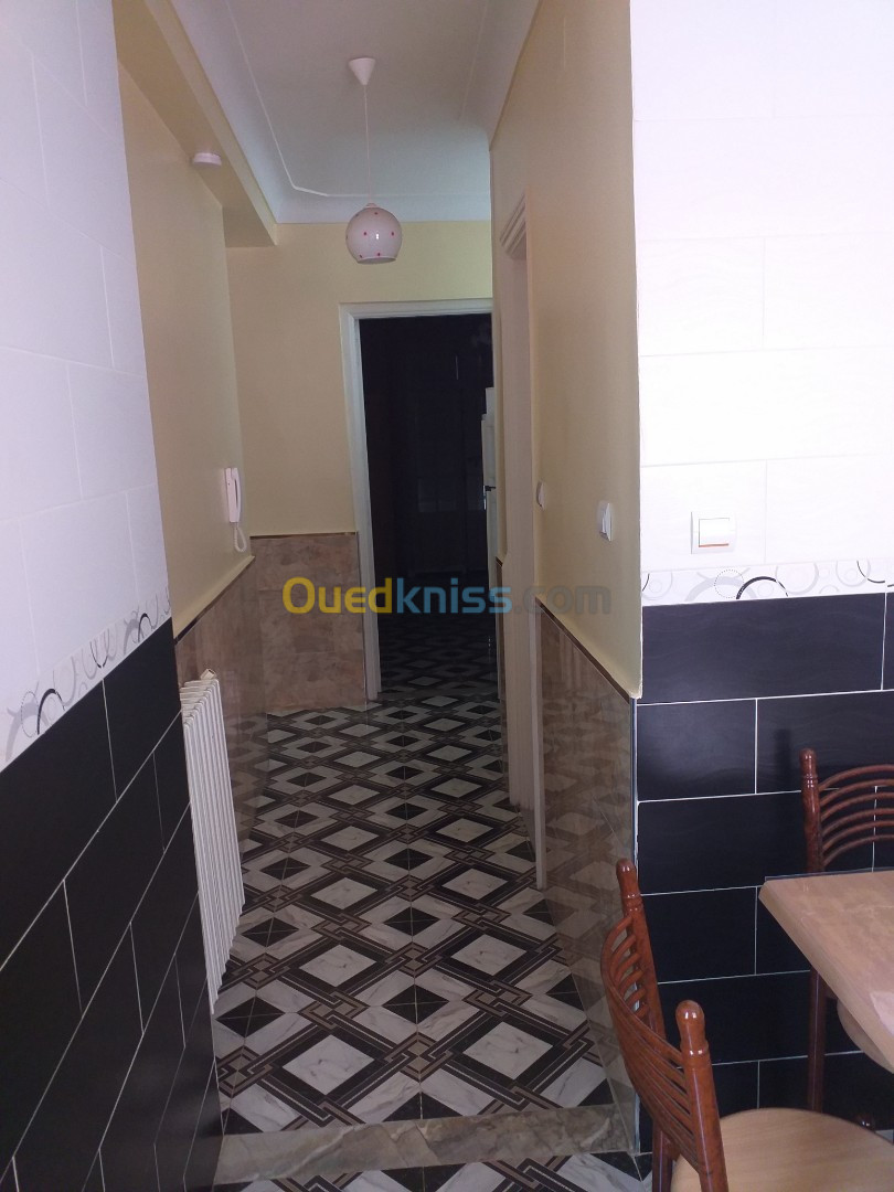 Location vacances Appartement F2 Jijel Jijel