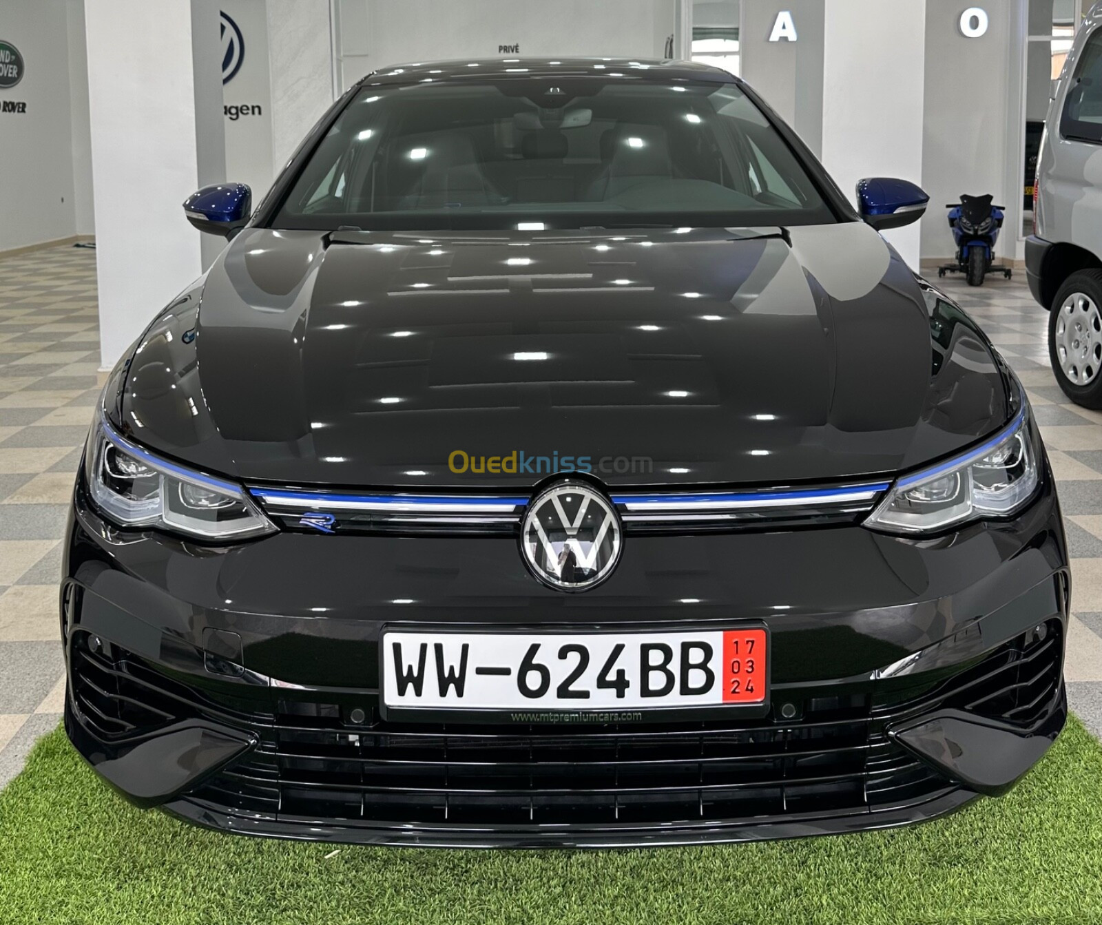 Volkswagen Golf 8 2024 R Édition 20 anniversaire 333 chevaux