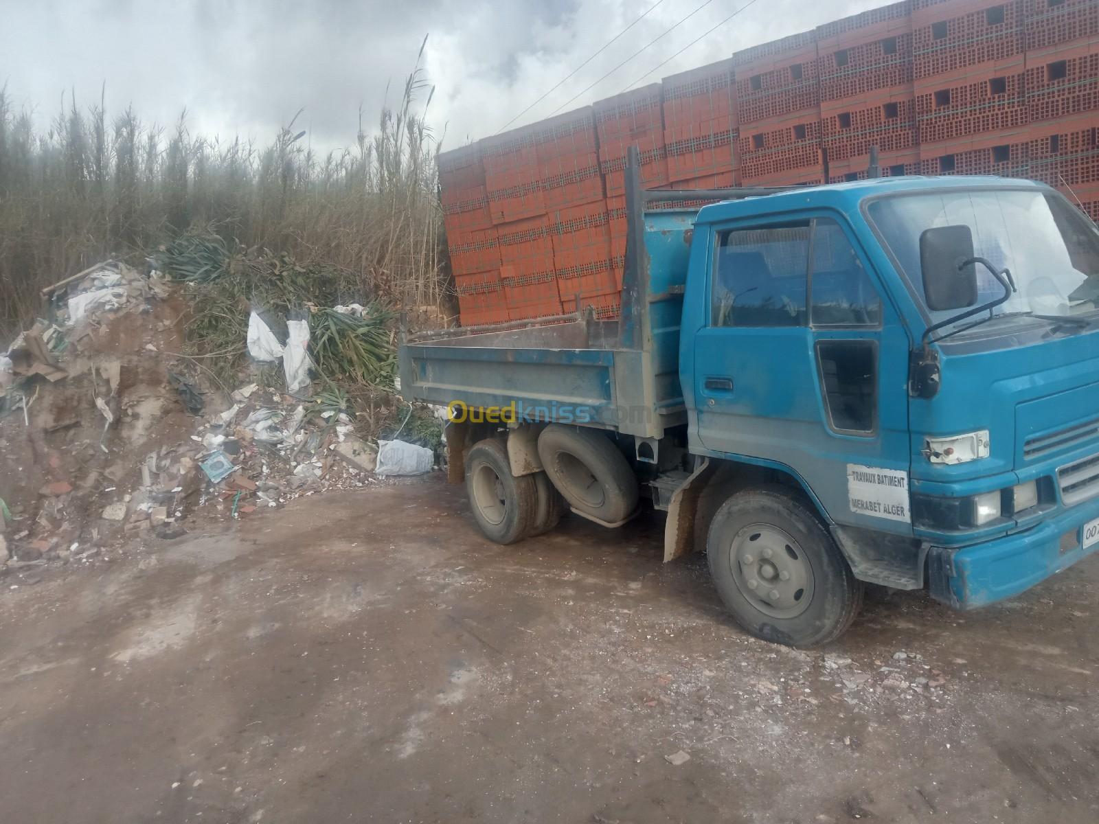 Transports camion Débarrasse tout vos déchets Benne pour déchets  