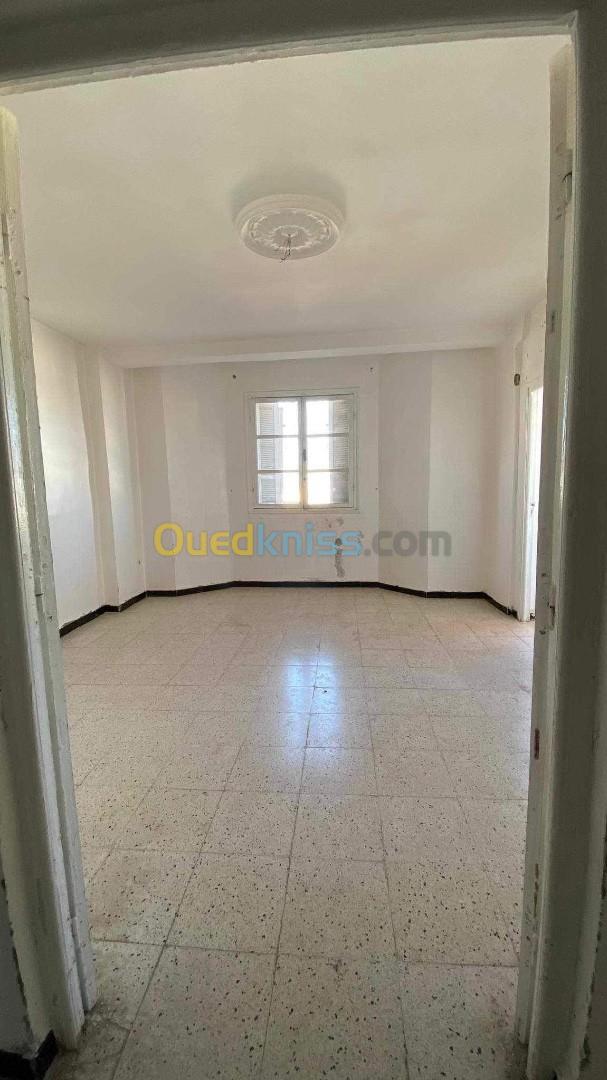 Vente Appartement F3 Annaba Sidi amar