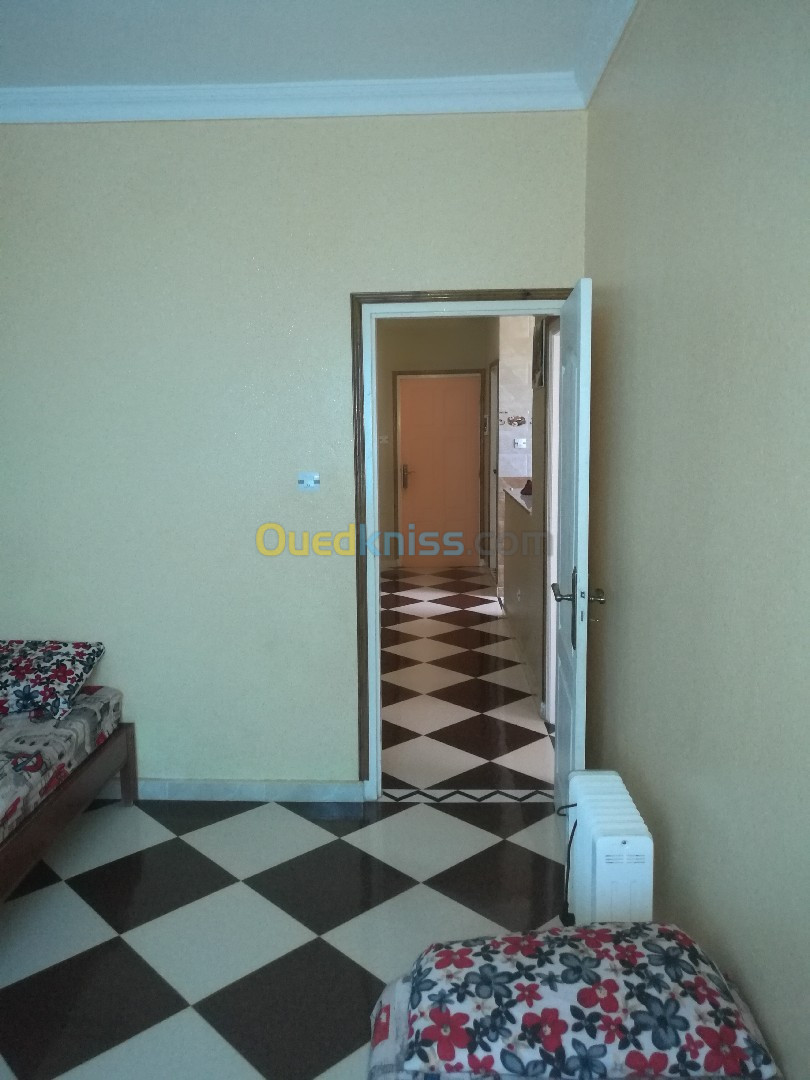 Location vacances Appartement F3 Jijel Ziama mansouriah