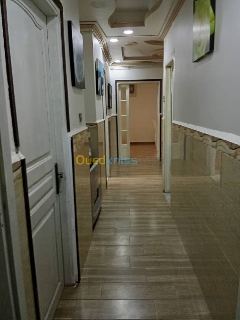 Vente Appartement F3 Alger Bordj el bahri