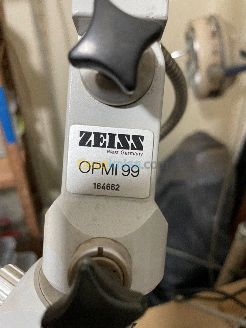 Microscope ZEISS OPMI 99