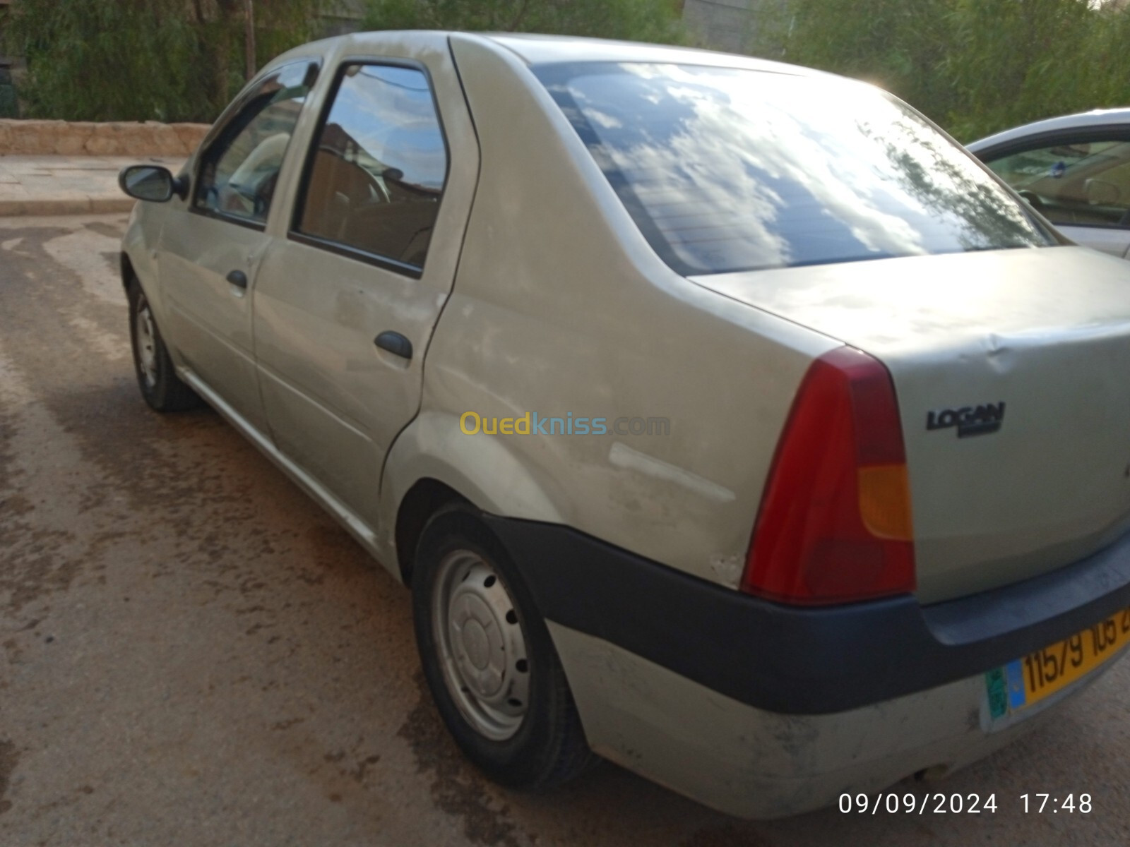 Dacia Logan 2005 لباز