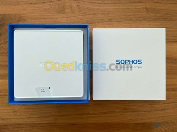 Sophos APX 320 Wireless Access Point 